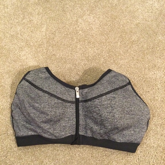 VICTORIAS SECRET- Knockout High Impact Front-Close Sports Bra 34C - Picture 2 of 7